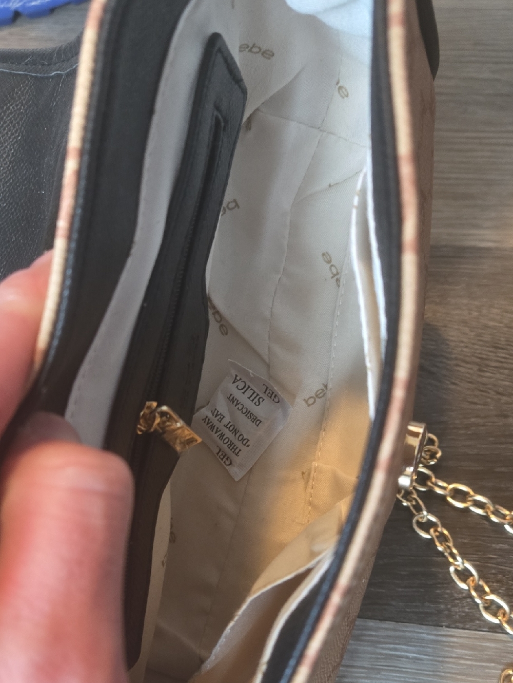 Bebe Beige Monogram Crossbody Bag with Gold Chain NWT Retail $89.00 - Picture 5 of 7